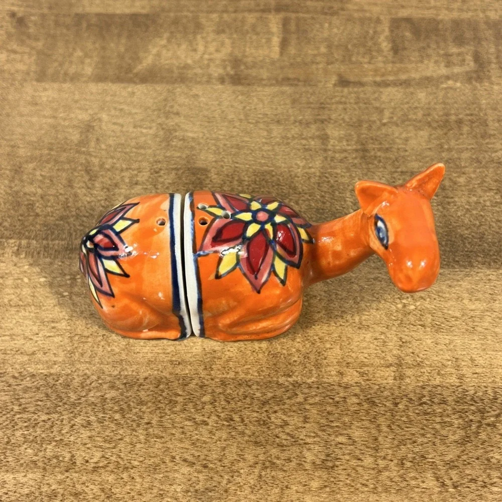 Camel W/‎ Floral Design Ceramic Salt & Pepper Shakers Orange